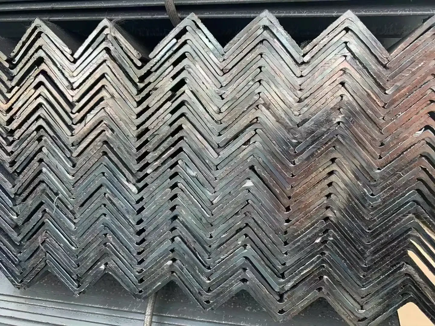 Angle steel bars - Image 2